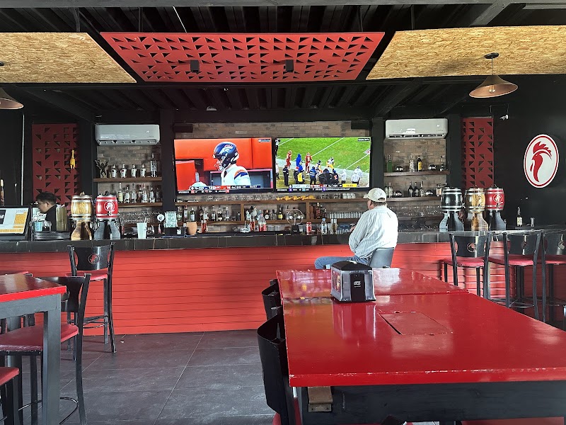 Gallo Cervecero SportsBar | Manzanillo